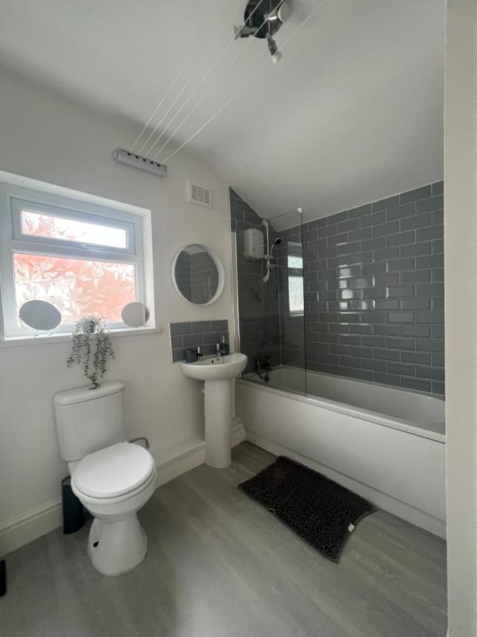 Spacious 3 Bed - Efc Stays Liverpool Esterno foto